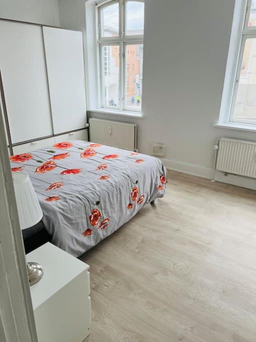 Lovely 1-Bedroom Condo In Aarhus C Kültér fotó